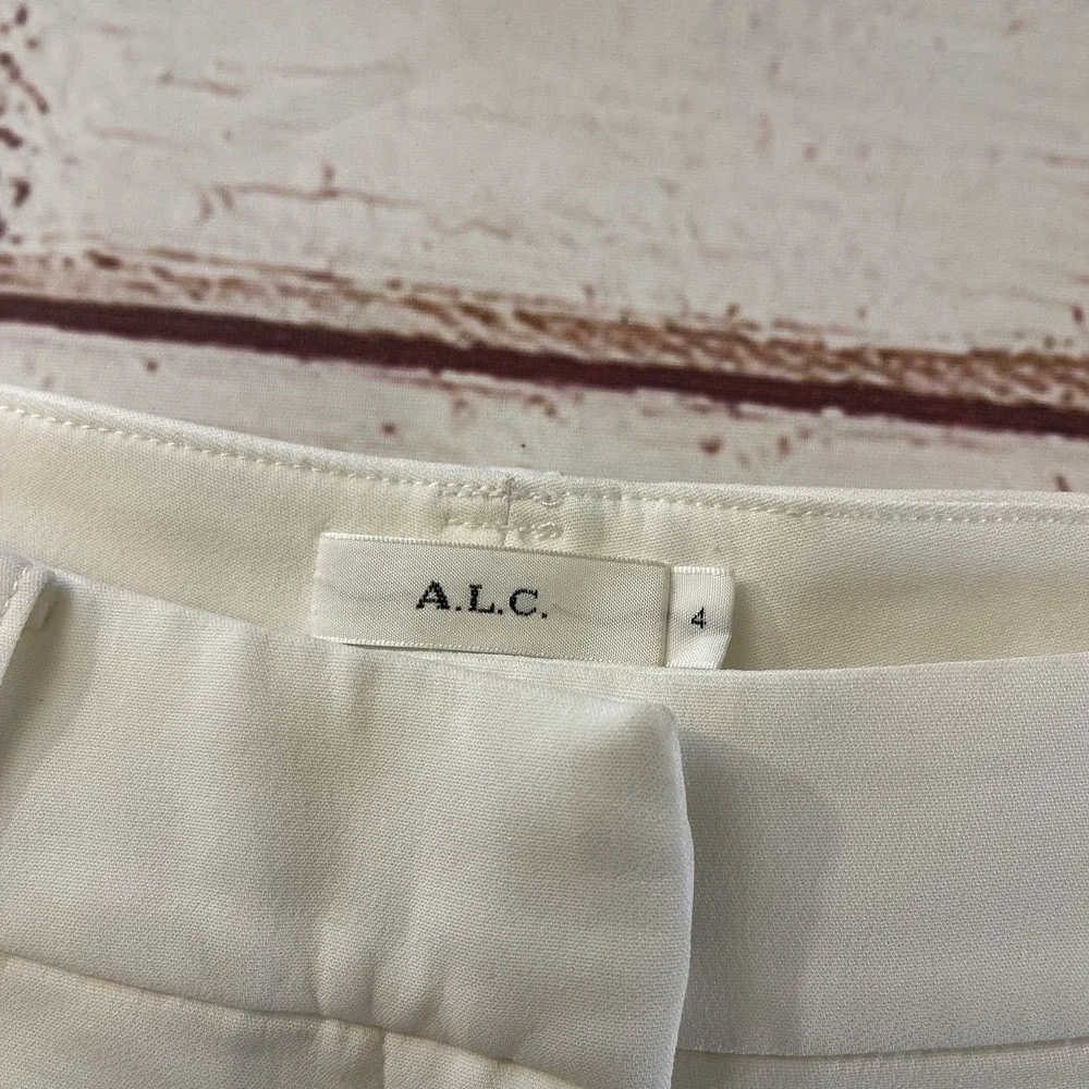 A.L.C. White Shorts High Waist Size 4 Women's Summer Viscose Blend‎ Luxury - Picture 2 of 10